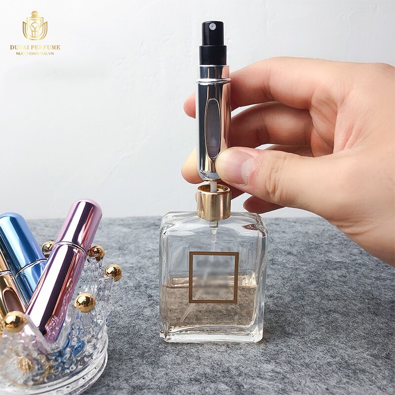 Cách chiết nước hoa sang chai nhỏ