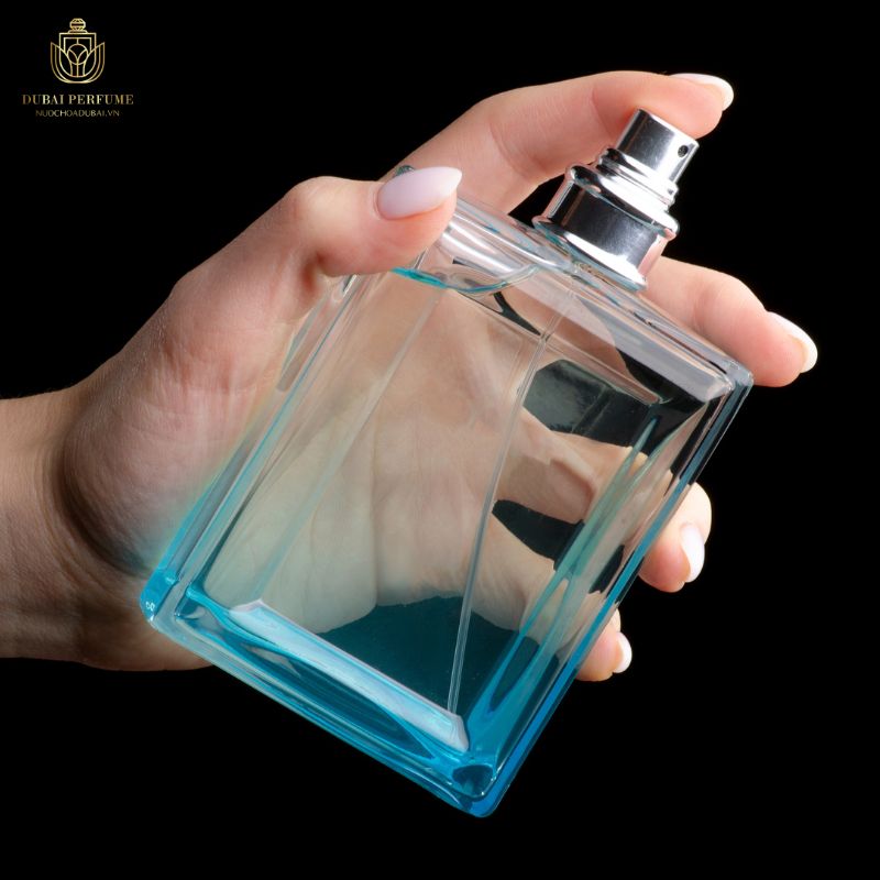 Nước hoa nam dân văn phòng: Bí quyết chọn mùi hương